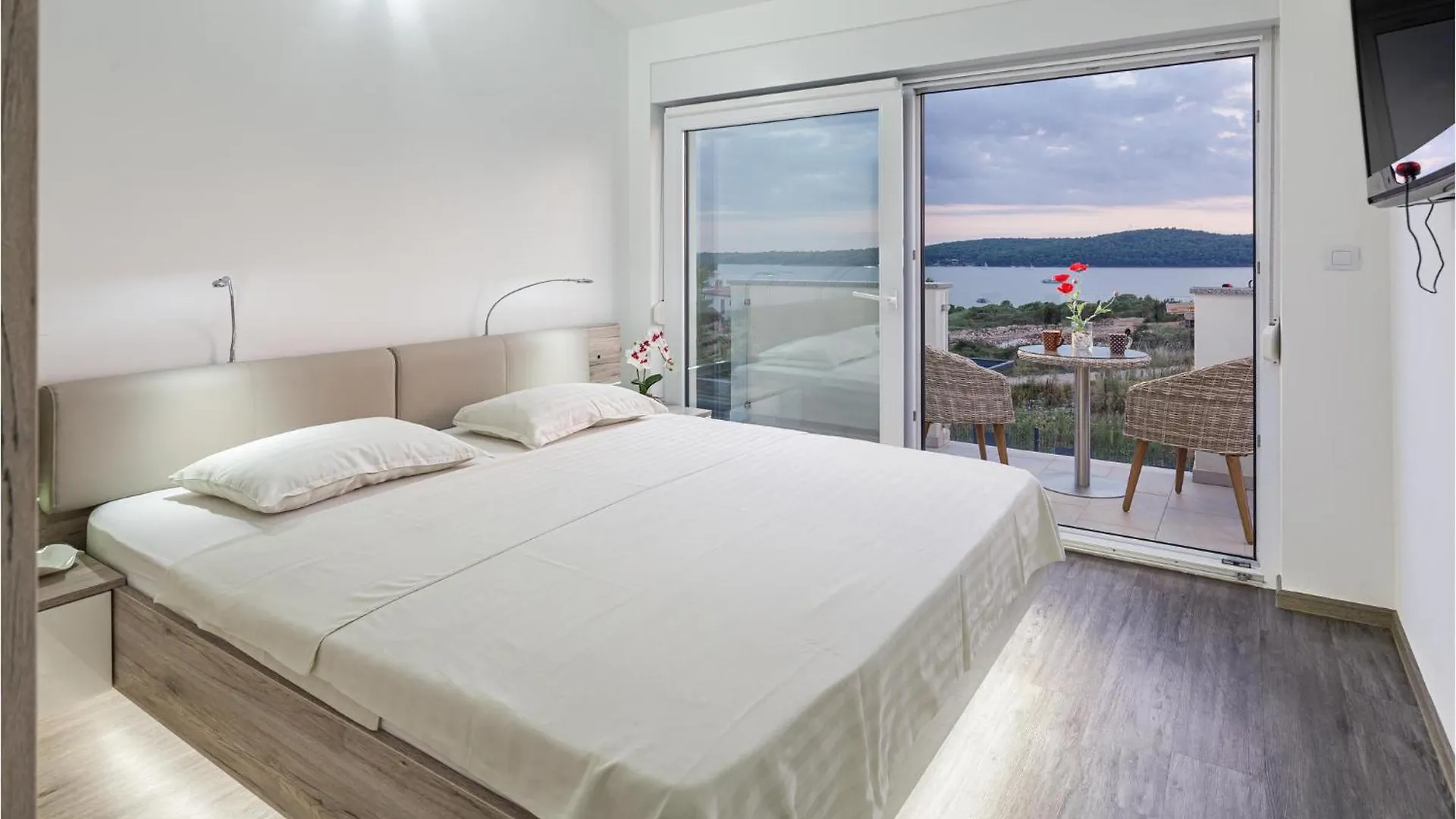 Cozy Home In Medulin With Wifi